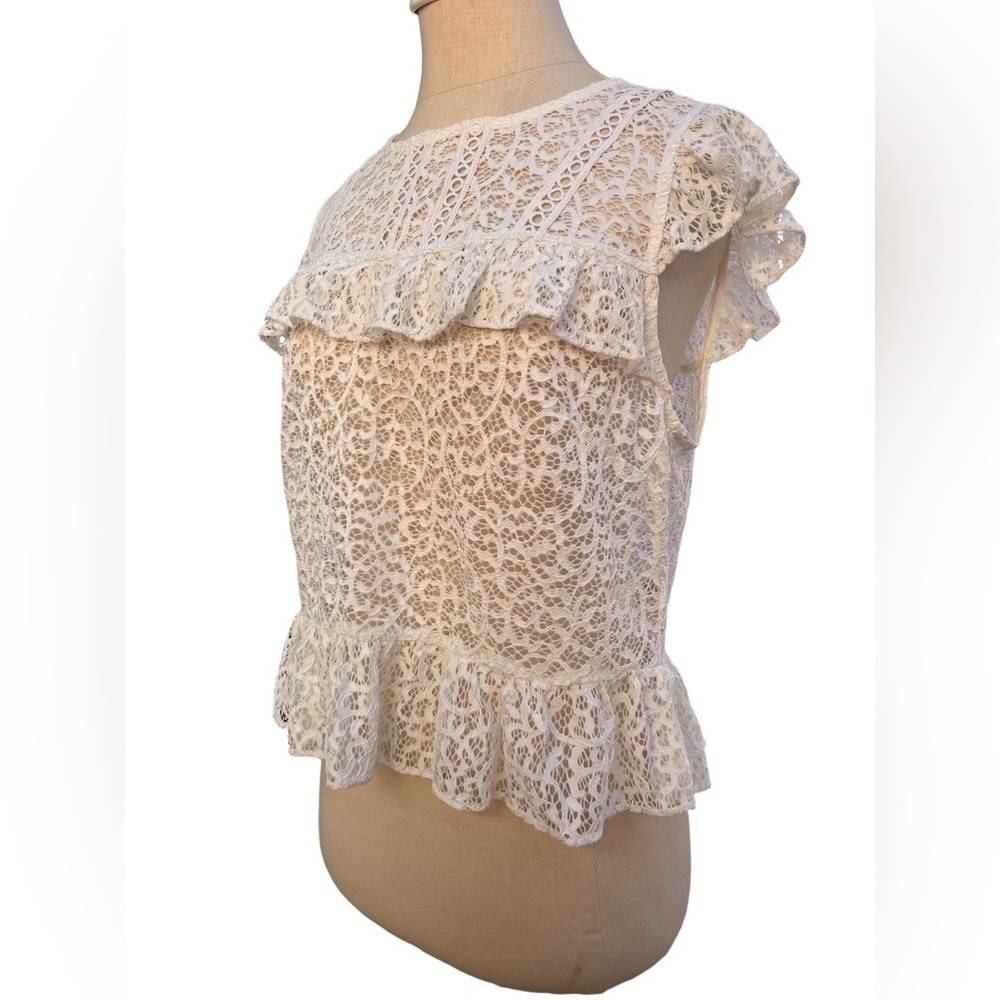 bebe Lace Ruffle Blouse Size Medium - Picture 2 of 9